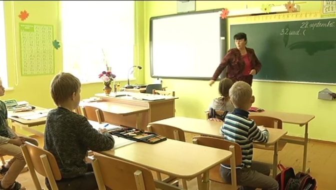 Школы закроют последними