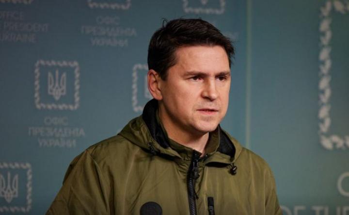 Подоляк исключил возможность перемирия с Россией до вывода войск