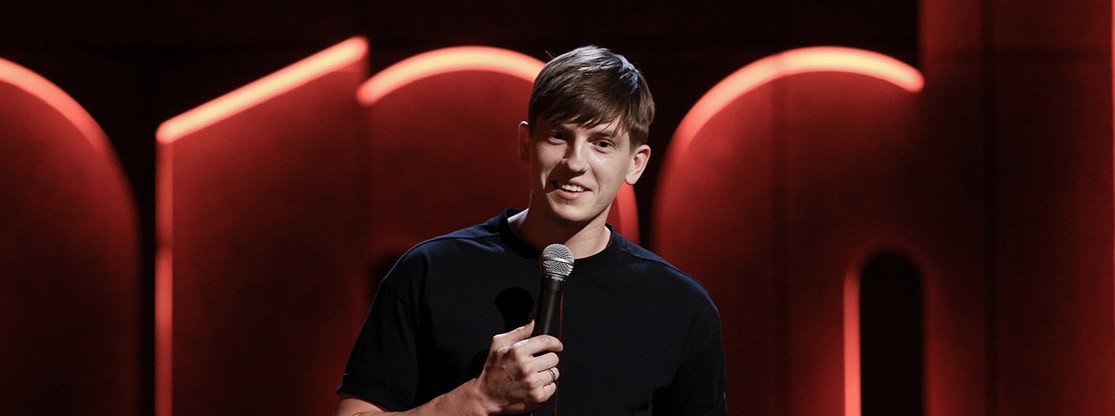 Новый сезон шоу "StandUp на ТНТ" стартовал с новым ведущим