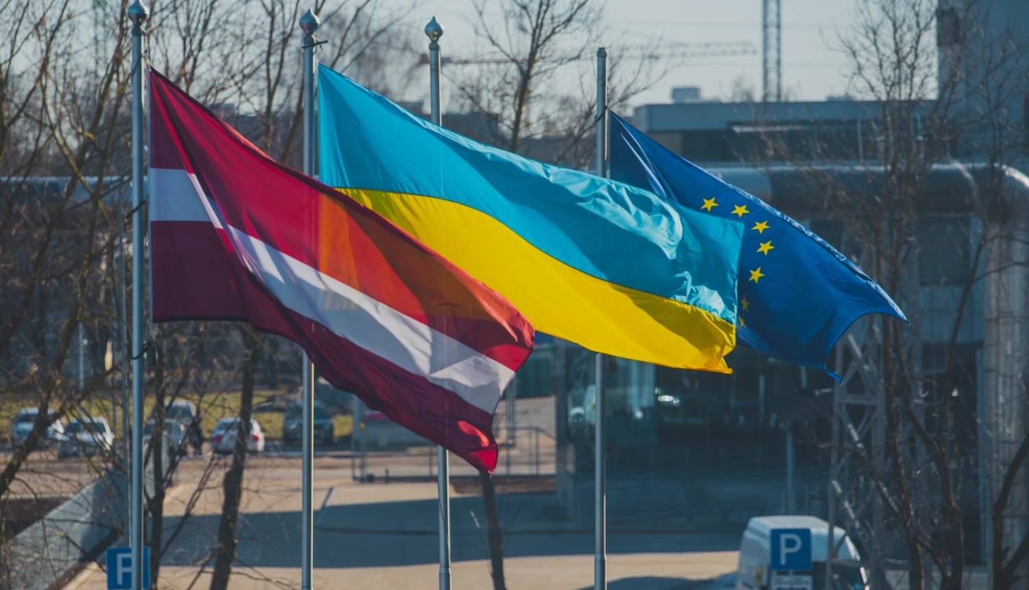 Латвия в течение трех лет на военную помощь Украине выделит 0,25% от ВВП