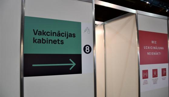 Разрешили третью дозу вакцины для людей с ослабленным иммунитетом