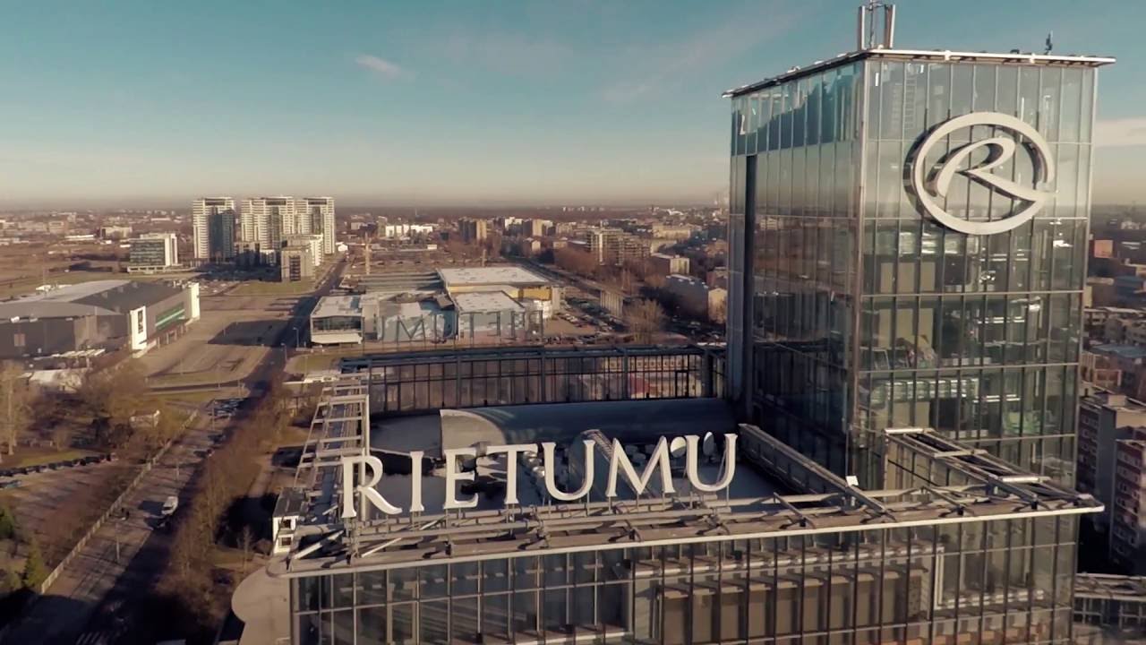 Rietumu Banka наказали крупным штрафом - недостаточно боролся с теневым капиталом