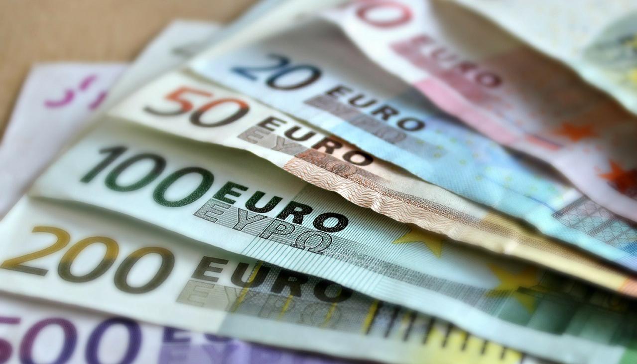 Подсчитали: дефицит бюджета Латвии в прошлом году составил 4,5%