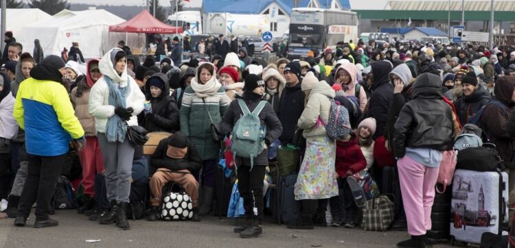 ЕС не поможет: Эстонии придется самой оплачивать расходы на украинских беженцев