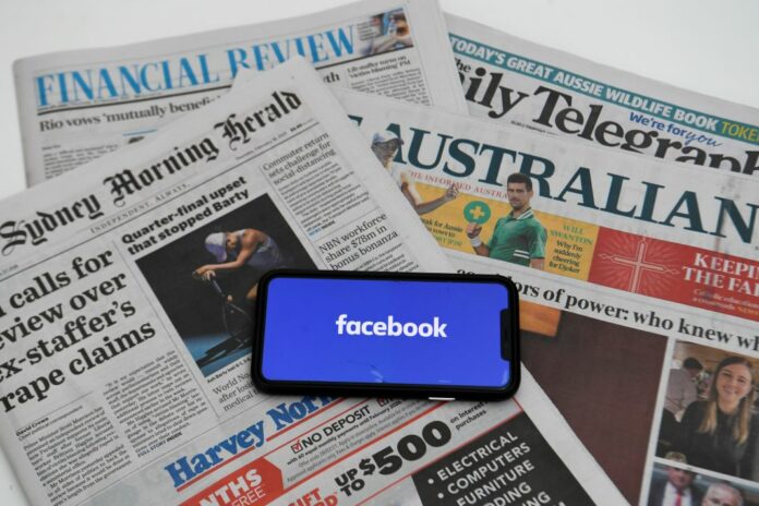 Facebook выделит миллиард долларов на поддержку индустрии новостей