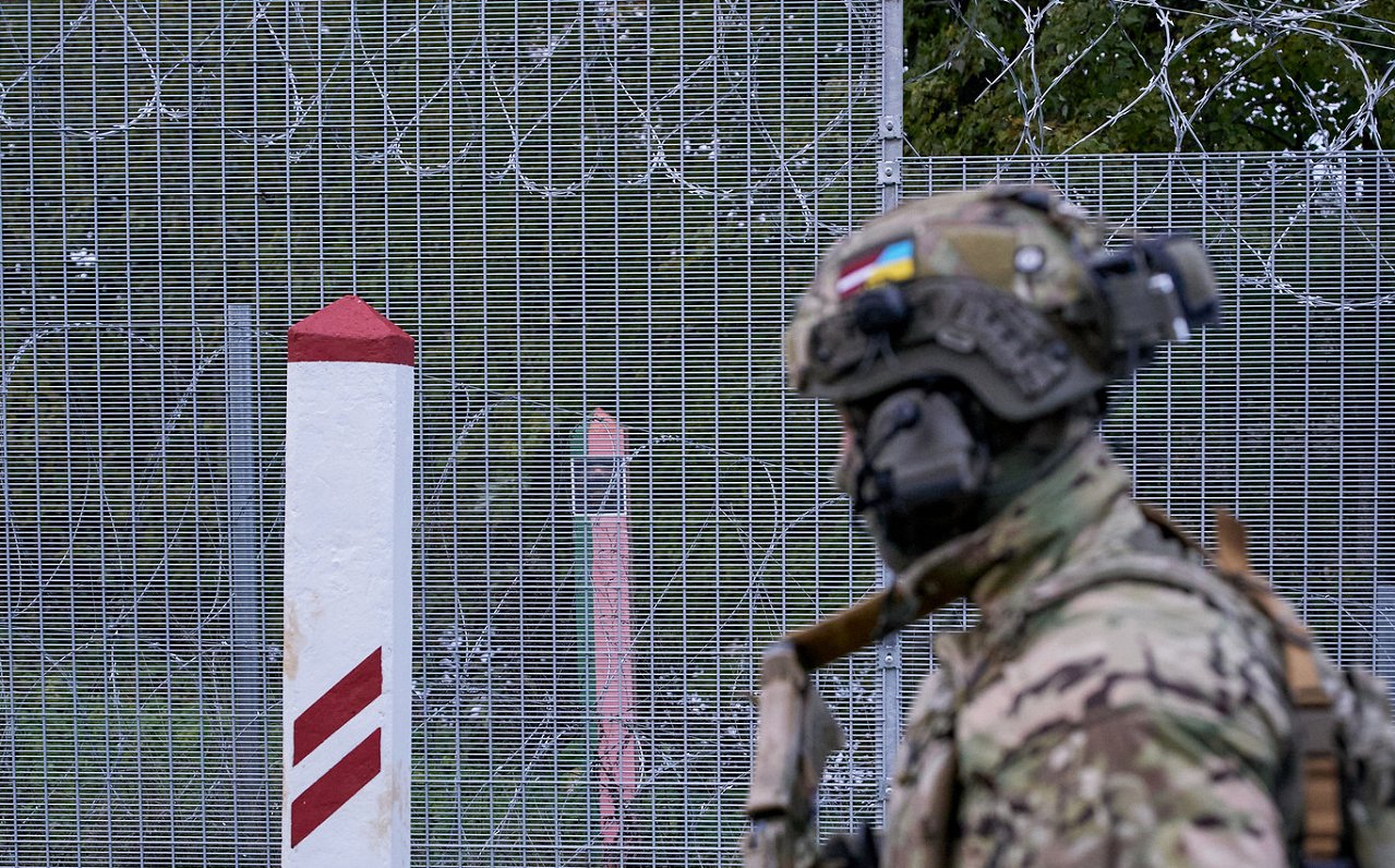 Президент: одна из важнейших задач - военное укрепление восточной границы