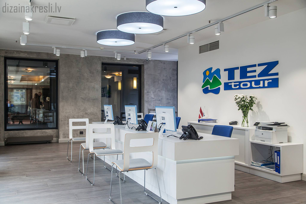 "Tez Tour" Latvijā atcēlis plānoto degvielas piemaksu reisiem uz Antalju