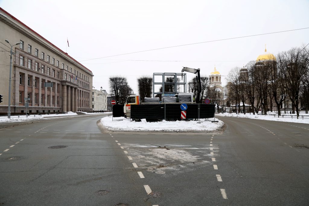 "Врата почета" не в почете. Арку за 70 000 евро демонтировали