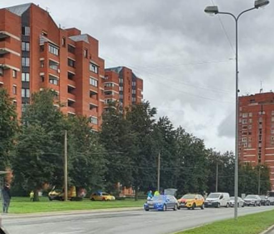В Иманте человек попал под трамвай