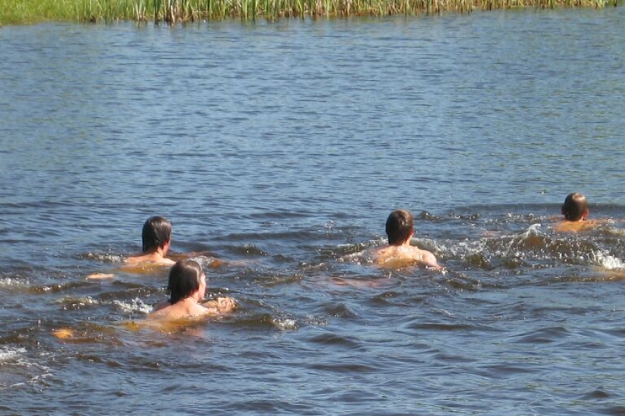 Температура воды в местах для купания - от +5 до +23 градусов