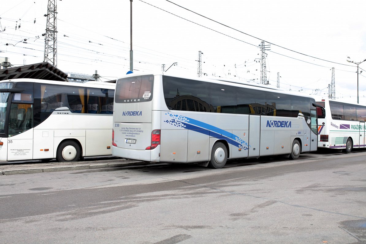 С понедельника у нескольких региональных автобусов меняется конечная остановка в Риге С понедельника у нескольких региональных автобусов меняется конечная остановка в Риге