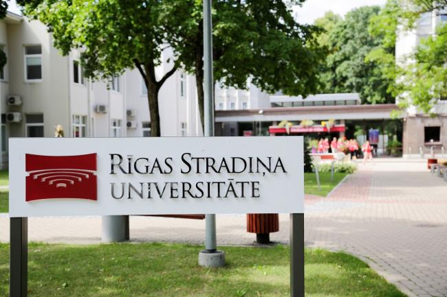 Не вакцинировался - не студент? (дополнено комментариями представителей РУС, РТУ, ЛУ, TSI и руководства РУС)