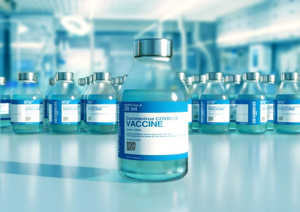 ЕС заказал 180 млн доз вакцины BioNTech/Pfizer, адаптированной к омикрону