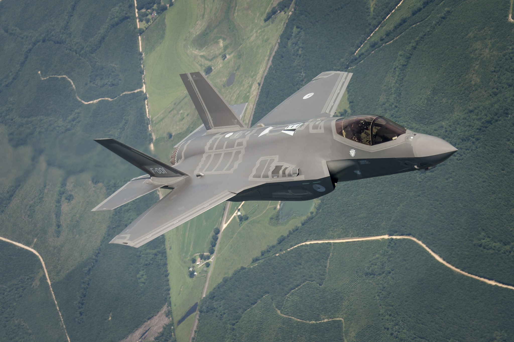 Нидерланды направили два истребителя F-35 для защиты Восточной Европы