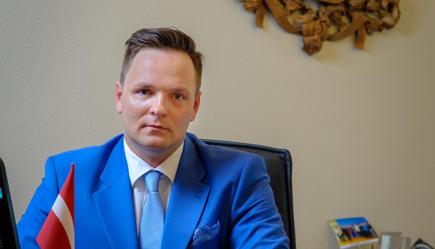 Возможности работать удаленно должен оценивать руководитель
