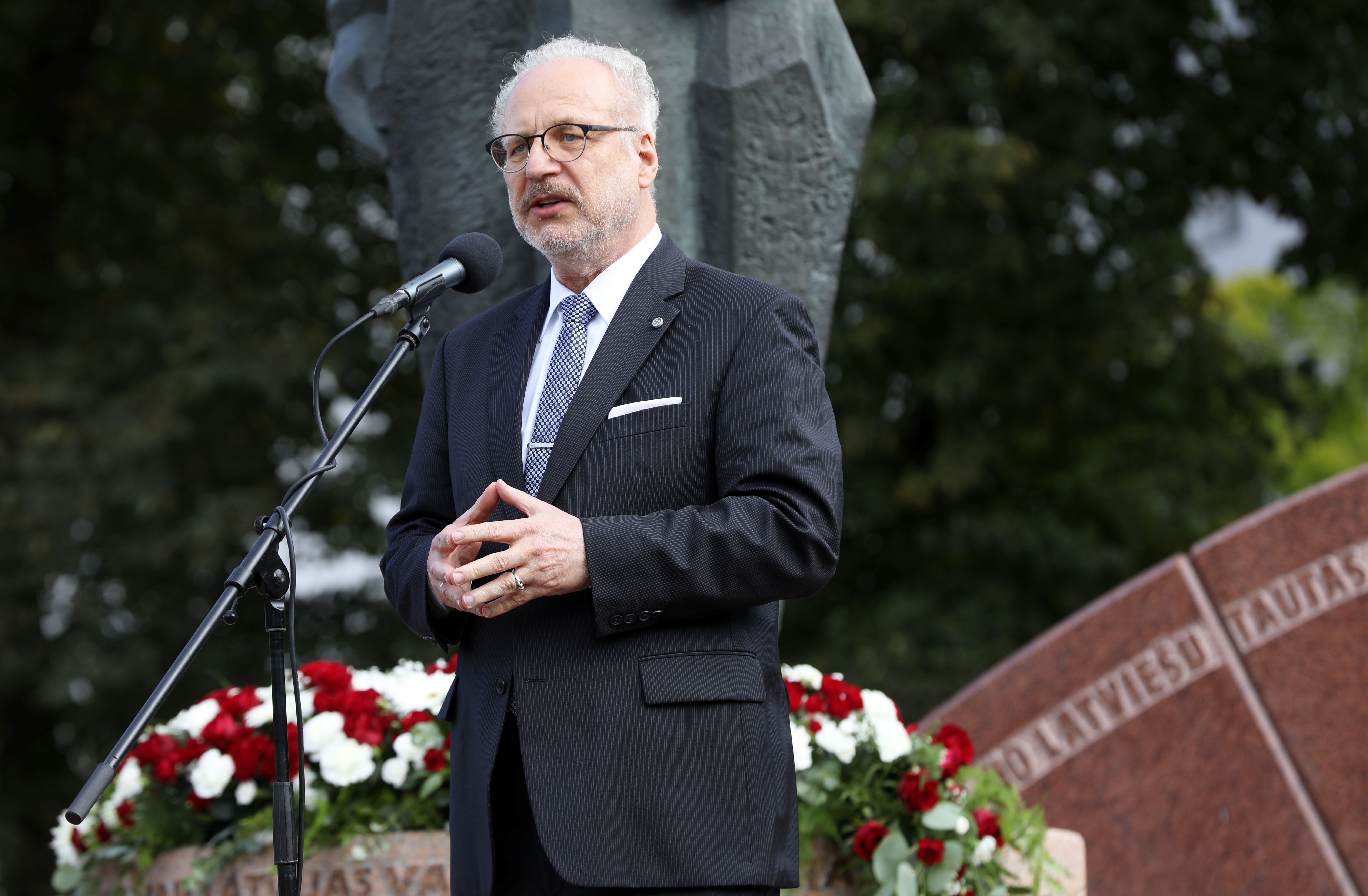Партии молчат о возможностях переизбрания Левитса