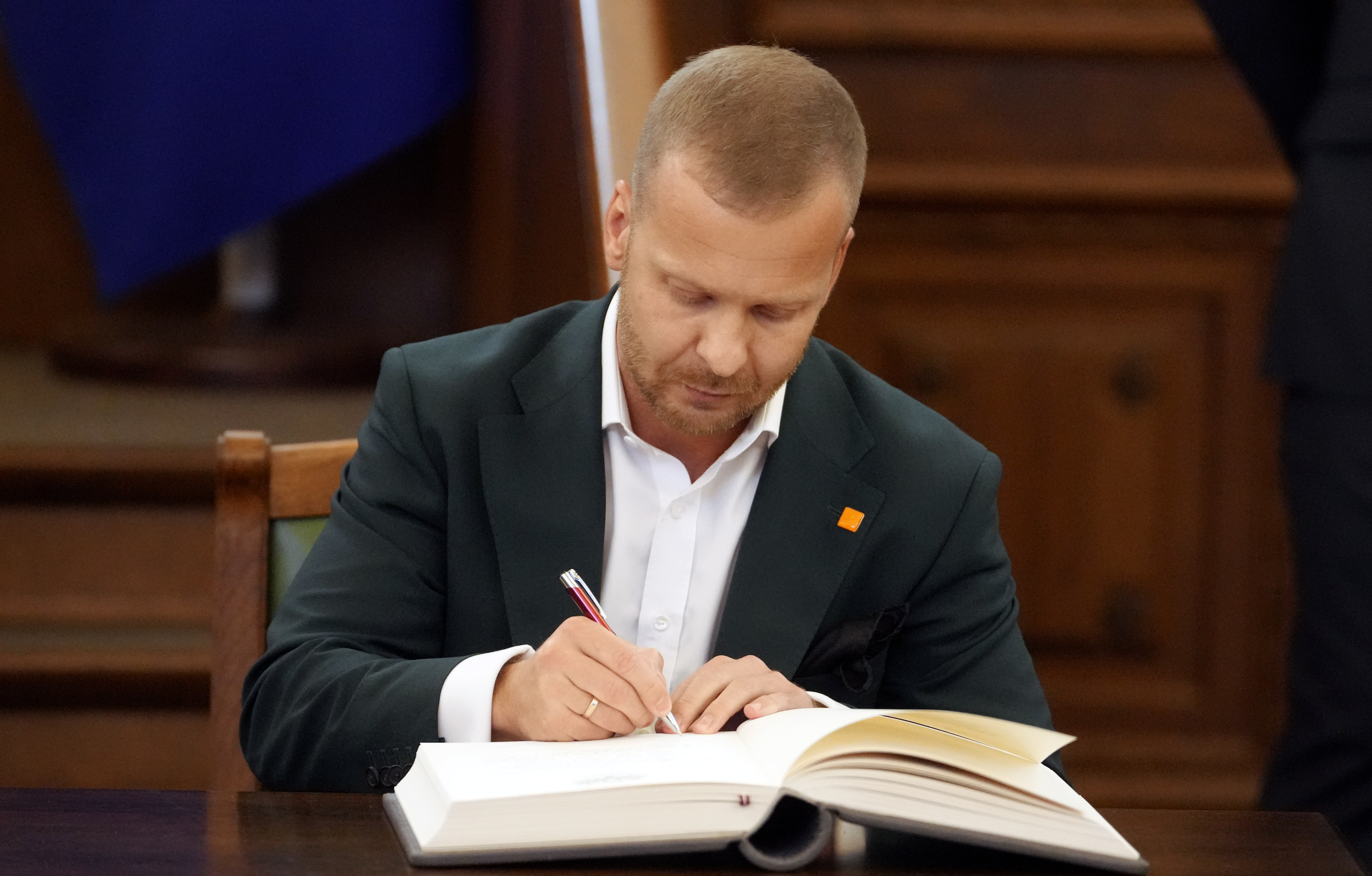 Росликов обещал больше не давать интервью пропагандистам Росликов обещал больше не давать интервью пропагандистам