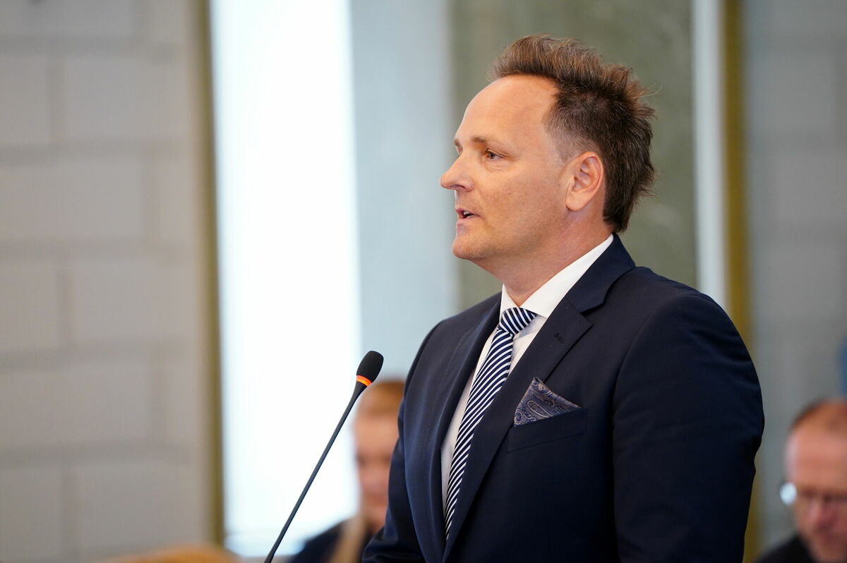 Не может кто-то в госуправлении получать больше, чем президент