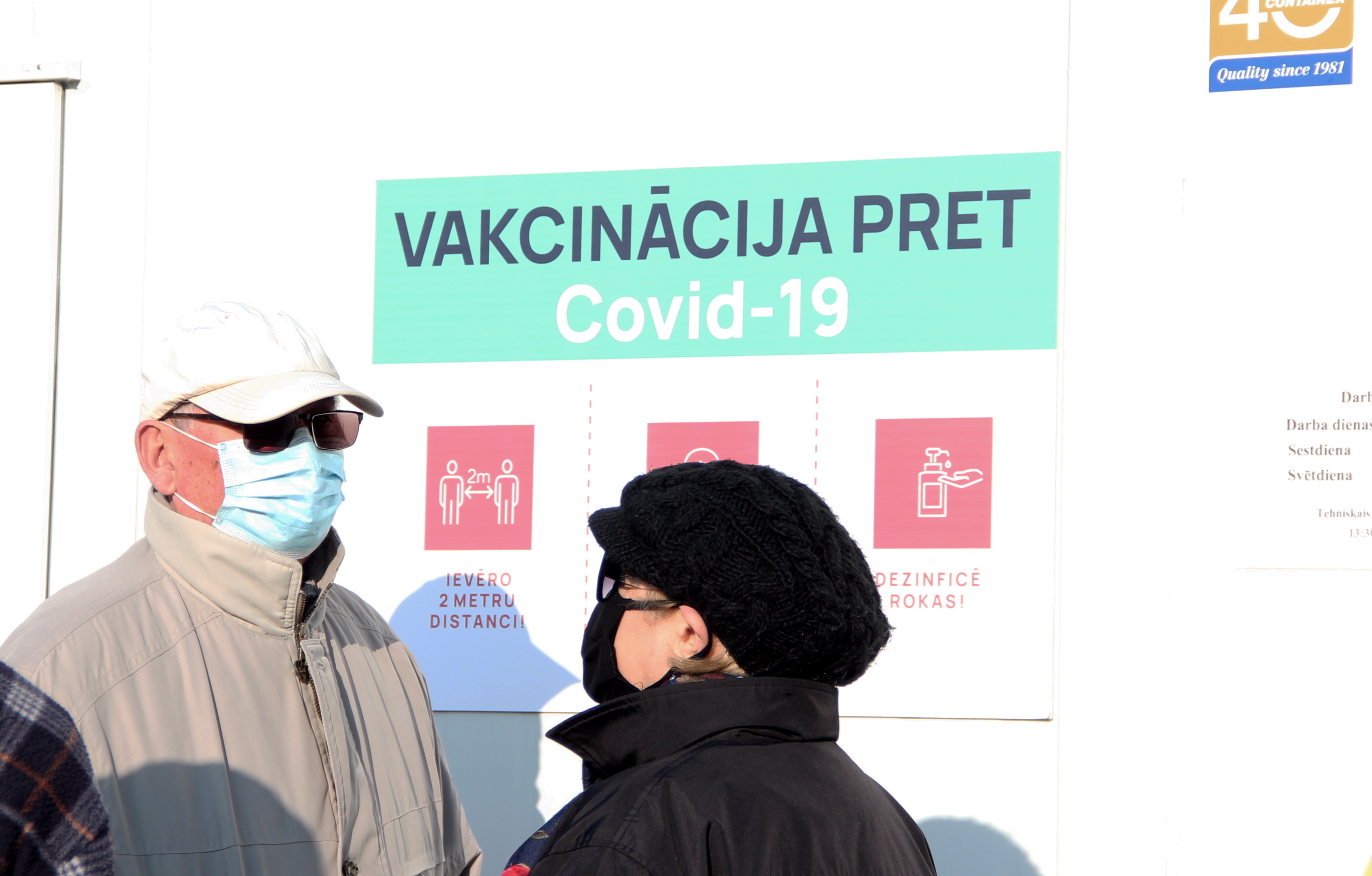 Пожилые стали активнее откликаться на призывы прививаться