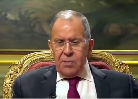 Лавров о переговорах: Обсуждаем "денацификацию"