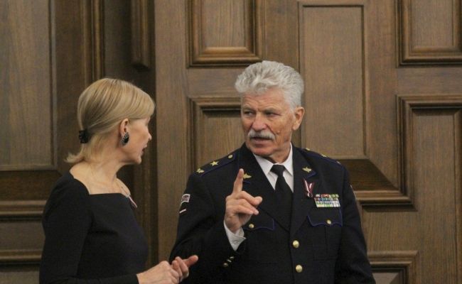 Генерал Креслиньш: в истории с Казахстаном поражают несколько моментов