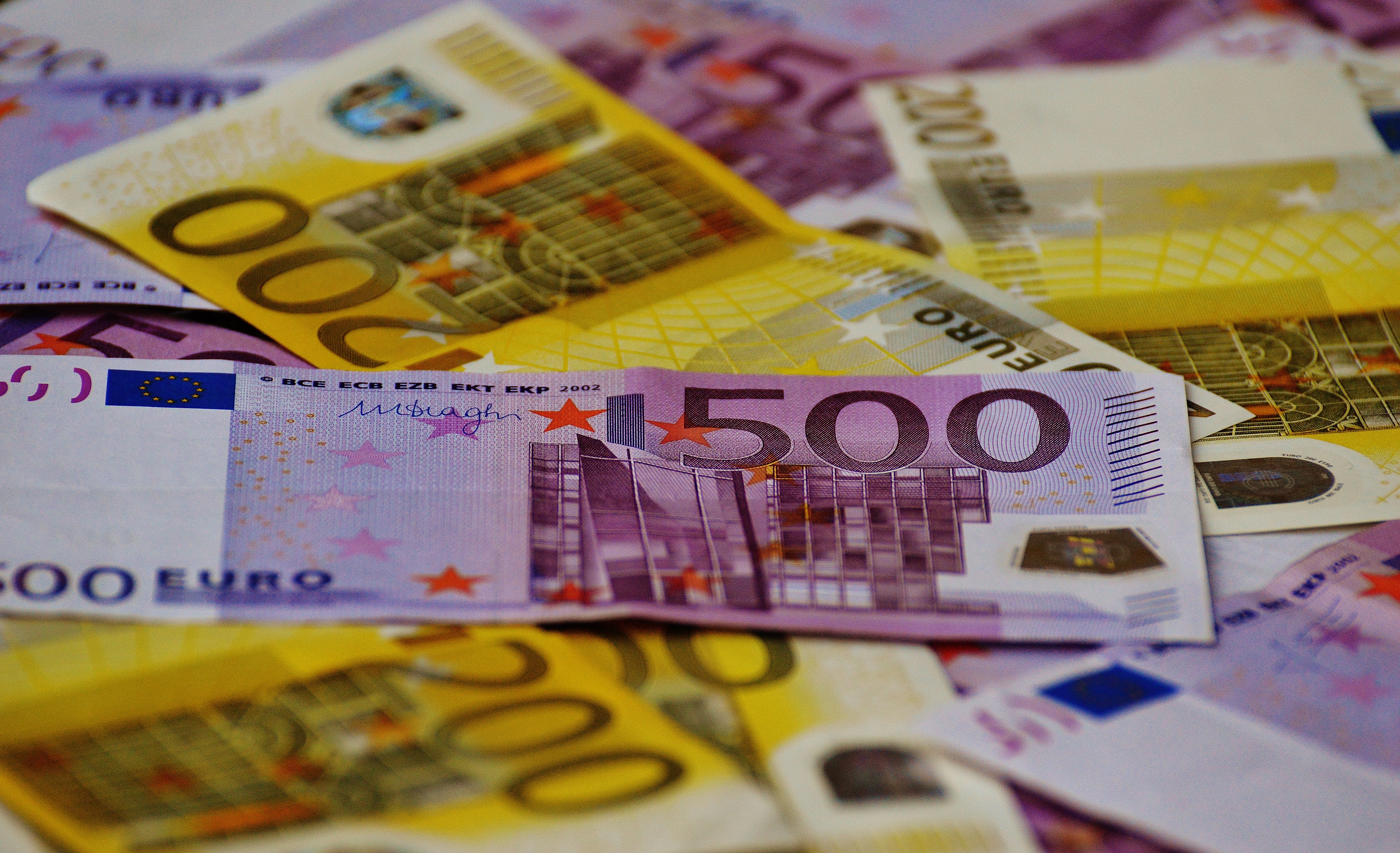 KNAB: глава предприятия пытался подкупить депутата за 2 млн евро