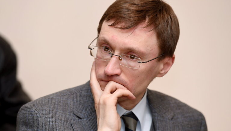 Социолог: правительство нужно выпороть за такую работу в 2020 году