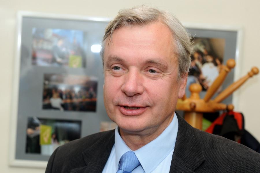 Экс-министр Шадурскис снова станет депутатом