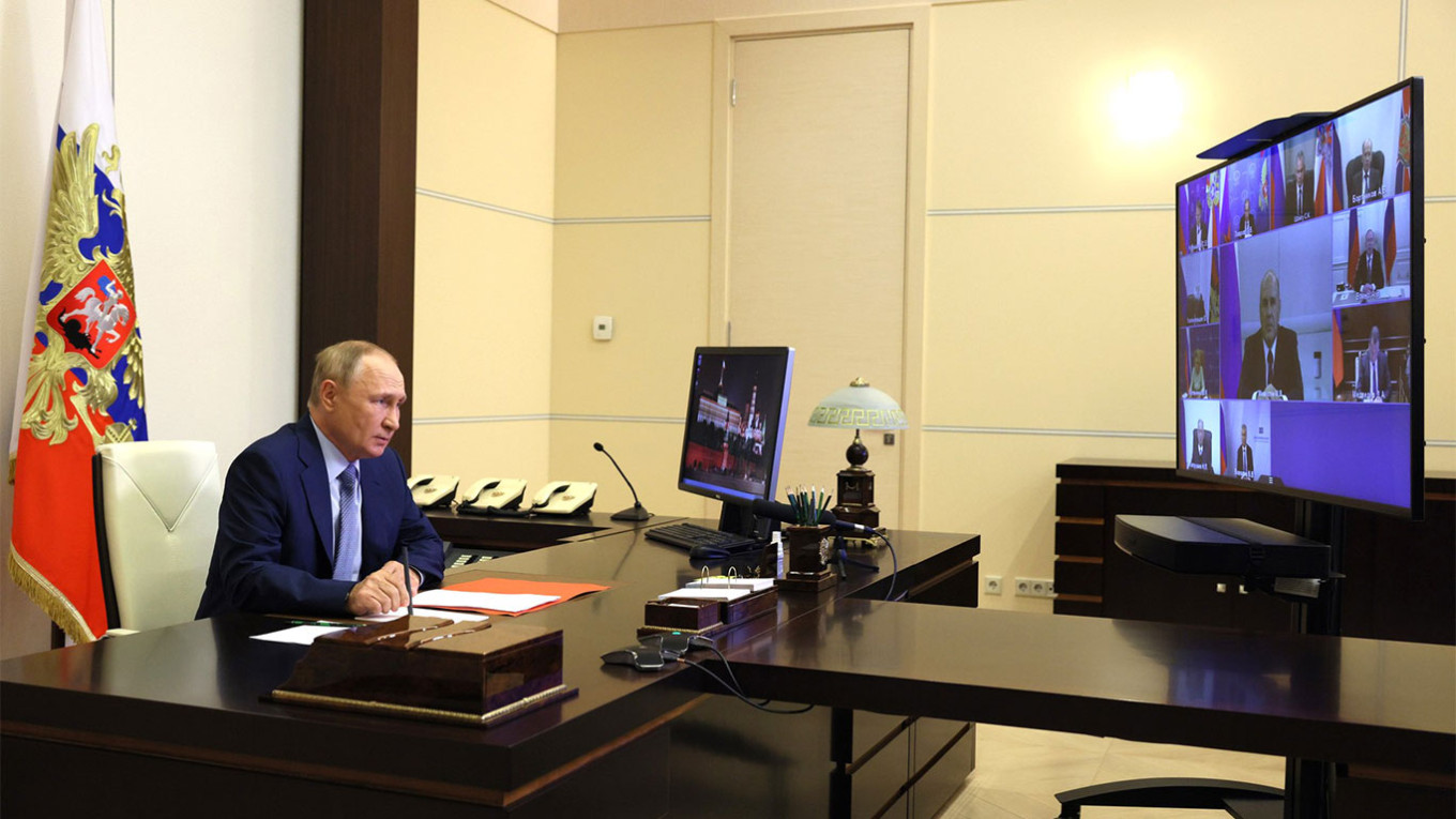 Путин созвал Совета безопасности из-за  фиаско армии под Харьковом
