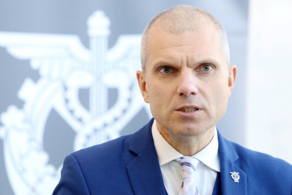 Ростовскис призвал Кариньша публично извиниться перед всеми предпринимателями