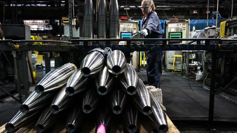 Проект по производству снарядов с участием Латвии получил 41 млн евро