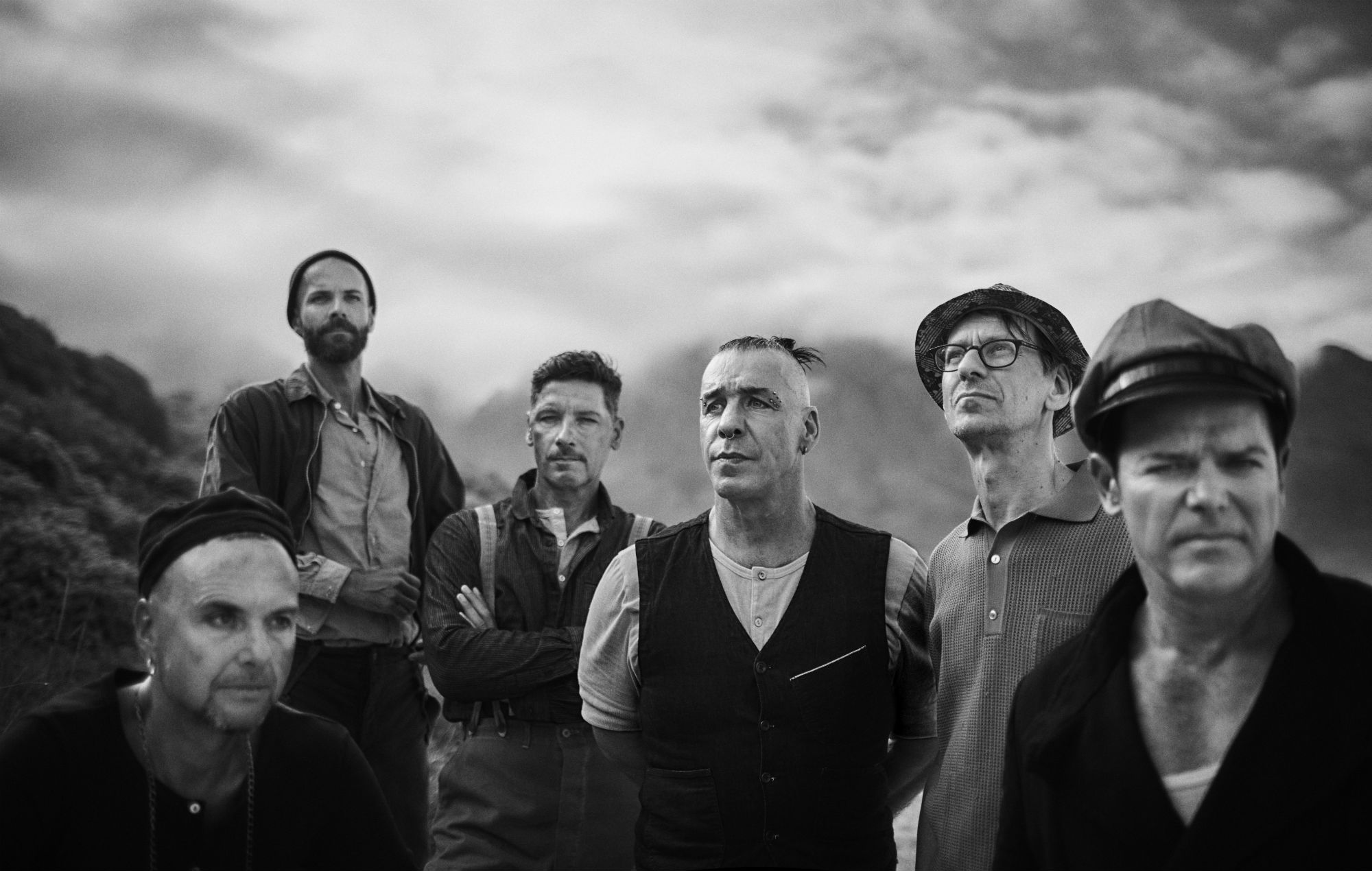 «Приговор шокирует»: Rammstein о реальном сроке за репост клипа «Pussy»