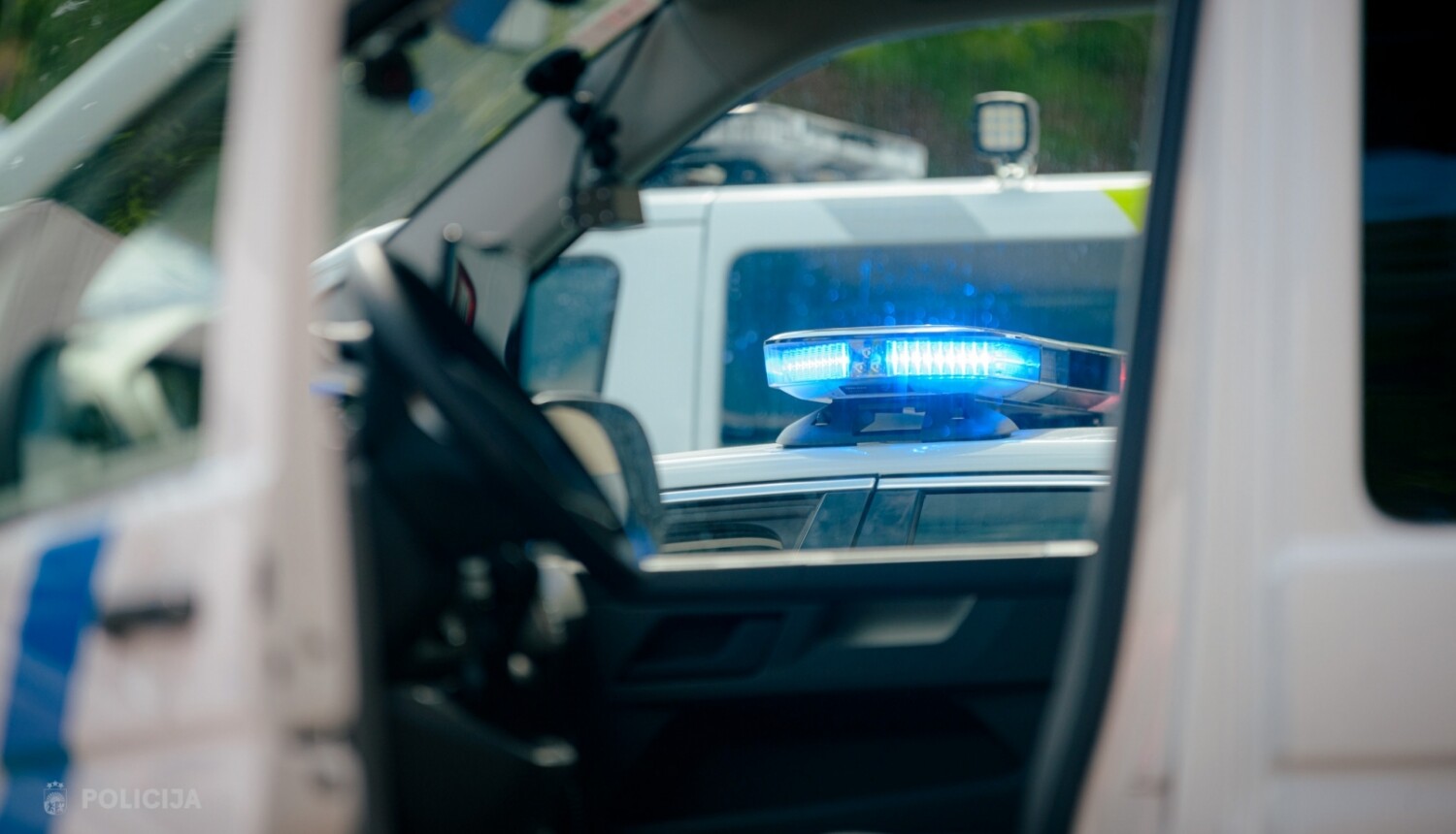 В столкновении автобуса и автомобиля в Риге пострадали 5 человек