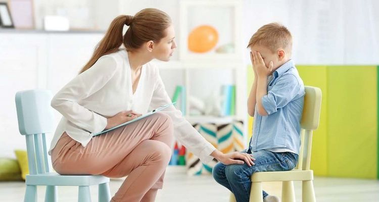 Хватит ли специалистов для оказания обязательной психологической поддержи детям?