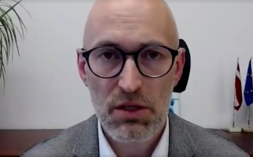 Павлютс: подростки от 16 лет могут принимать решение о вакцинации самостоятельно