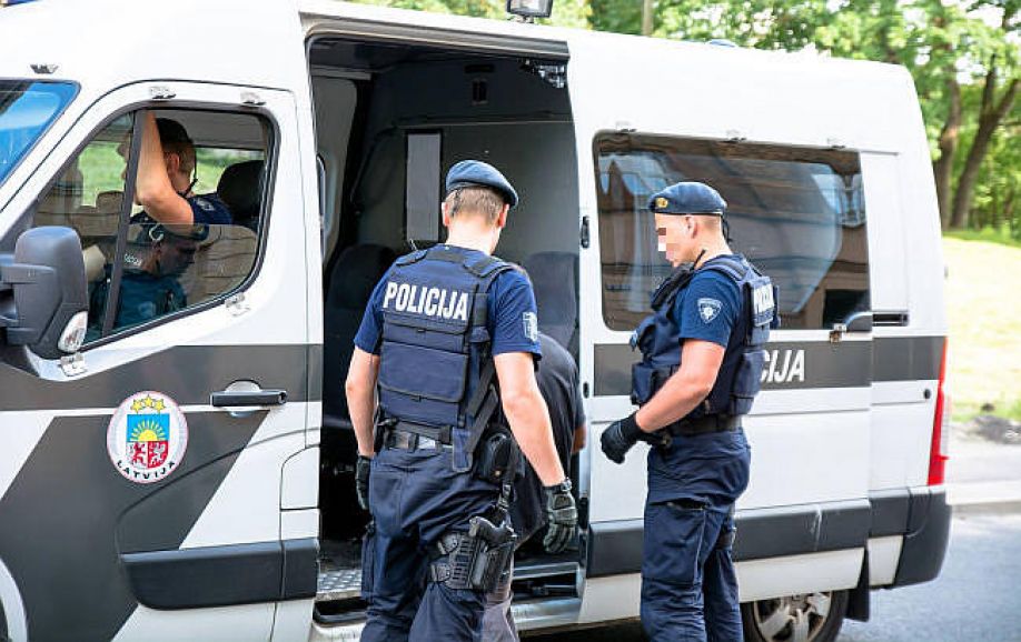 Полиция ликвидировала 159 преступных группировок