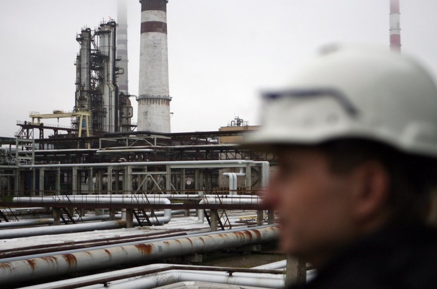 Единственный в Балтии завод нефтепродуктов готов отказаться от сырья из России
