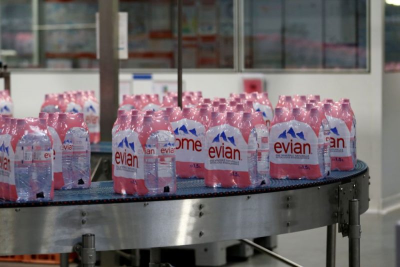 В воде Evian обнаружили химию. PVD призывает не пить и вернуть товар В воде Evian обнаружили химию. PVD призывает не пить и вернуть товар