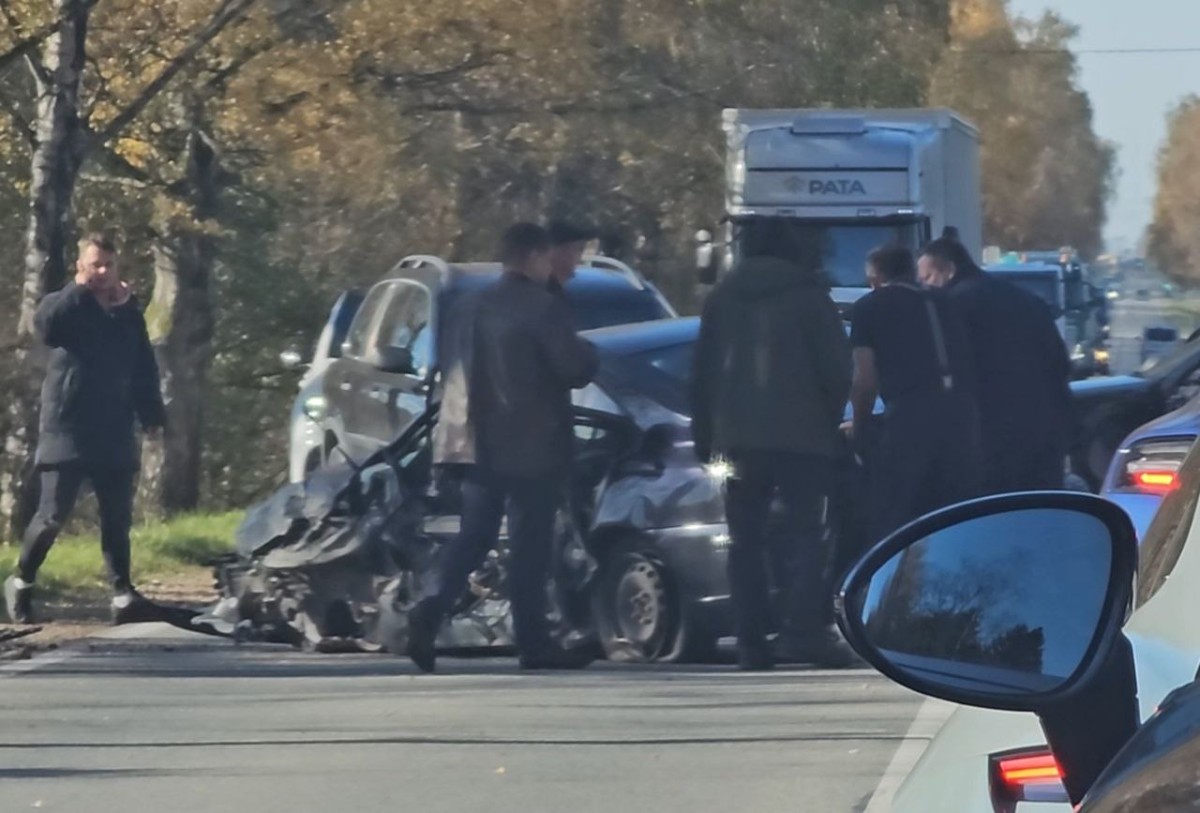 На шоссе у Сигулды движение перекрыто в обоих направлениях