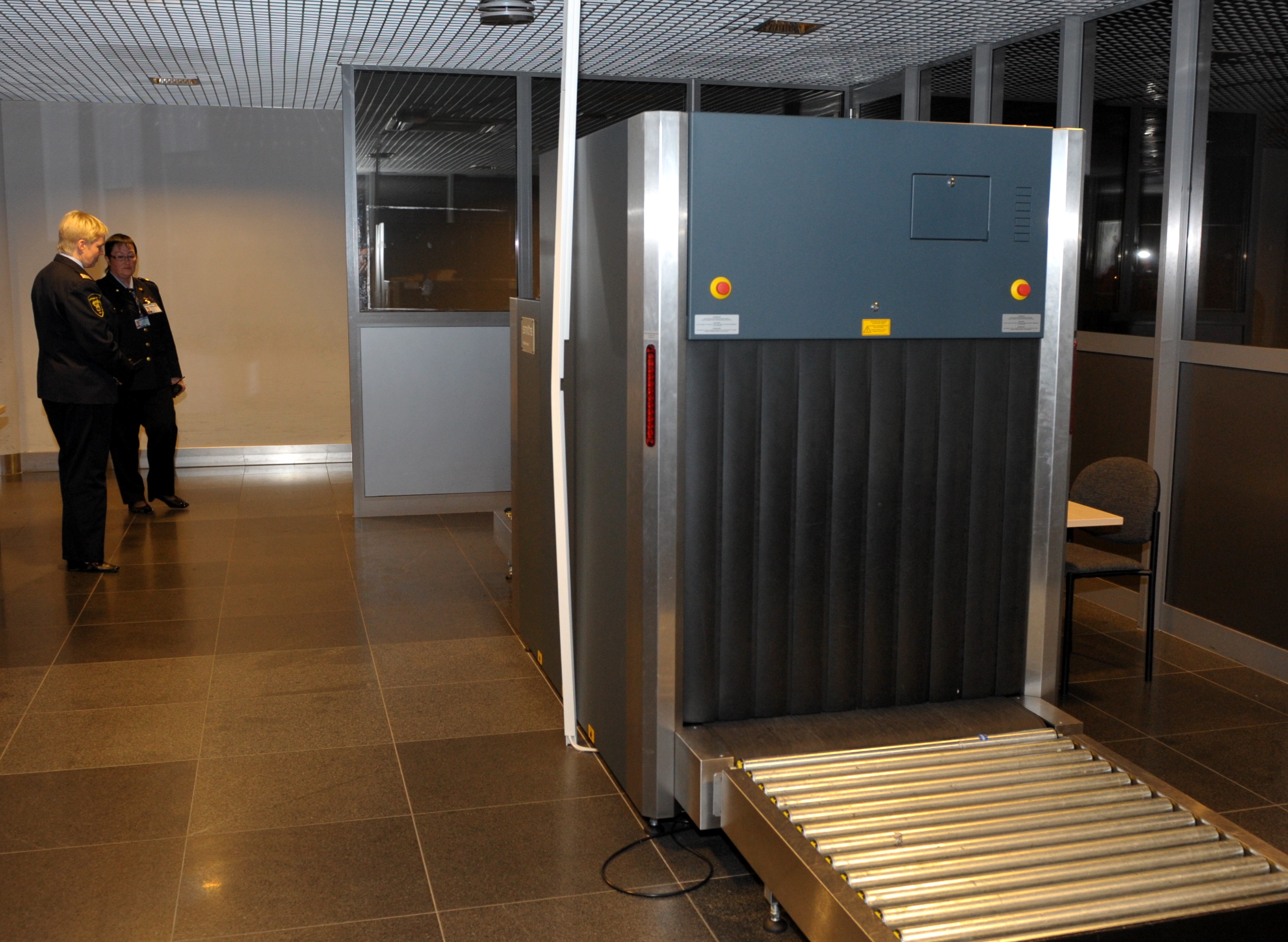 Lietuvas valdība aizliedz Ķīnas uzņēmuma "Nuctech" bagāžas kontroles rentgeniekārtu ierīkošanu lidostās