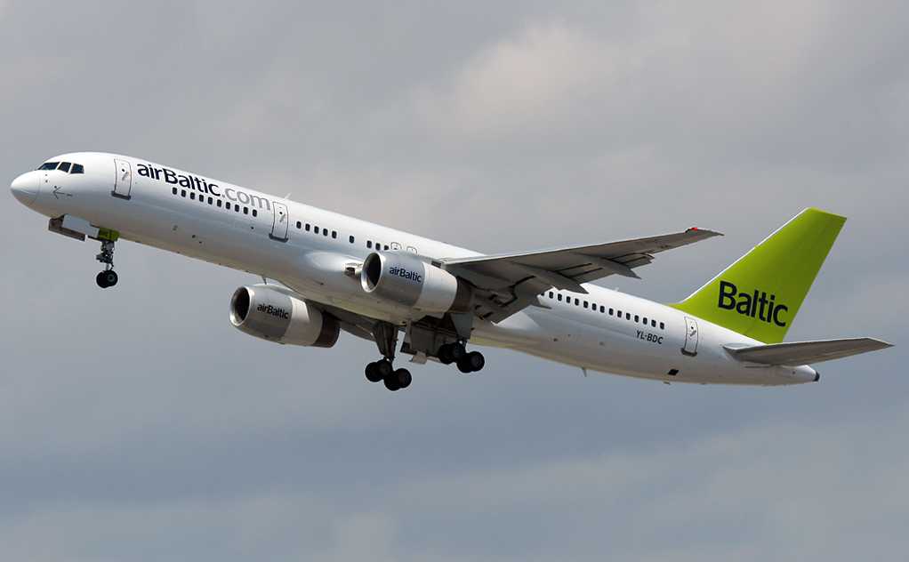 airBaltic продлевает приостановку полетов в Россию