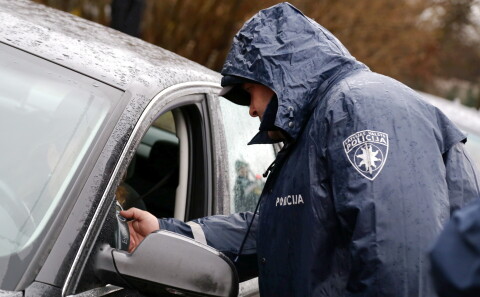 Полиция намерена отнимать права за превышение скорости более чем на 31 км Полиция намерена отнимать права за превышение скорости более чем на 31 км