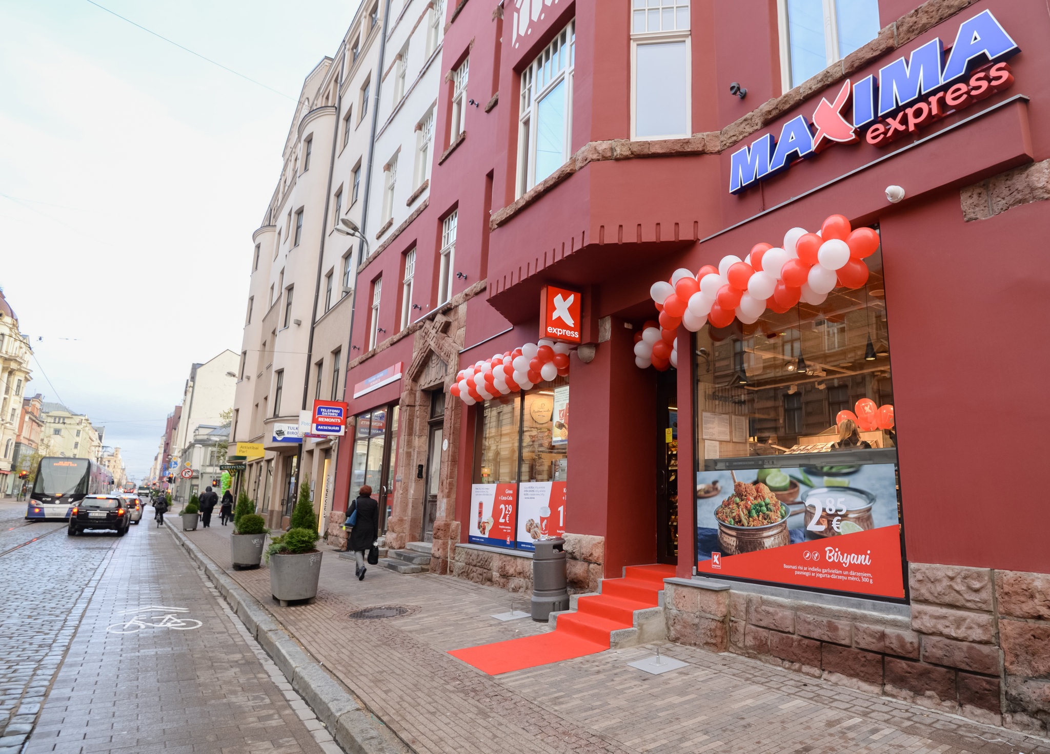 Закрылись два магазина Maxima Express в центре Риги Закрылись два магазина Maxima Express в центре Риги