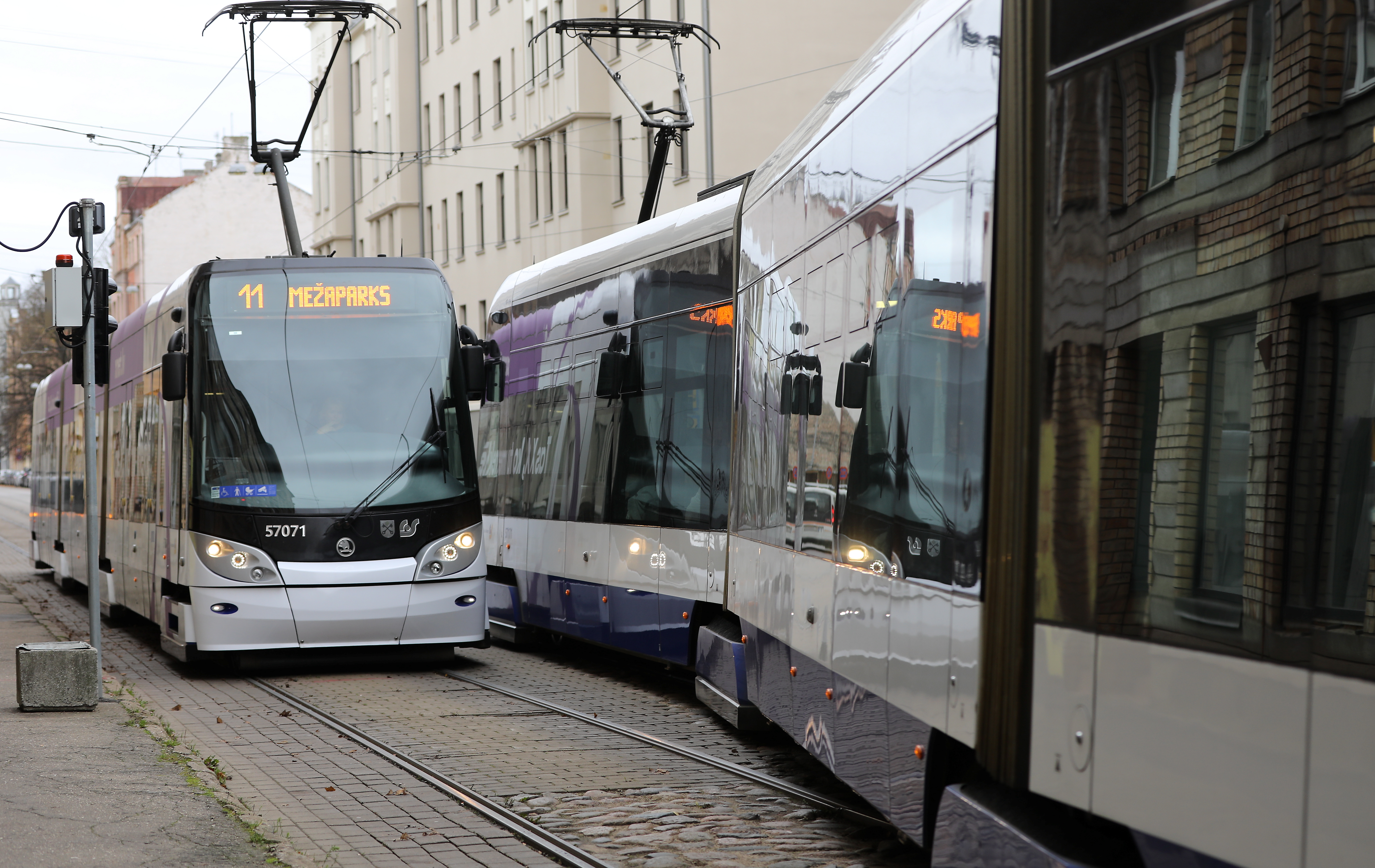 Ar sauszemes transportu pārvadāto pasažieru skaits pirmajā ceturksnī Latvijā sarucis par 51,8% Ar sauszemes transportu pārvadāto pasažieru skaits pirmajā ceturksnī Latvijā sarucis par 51,8%