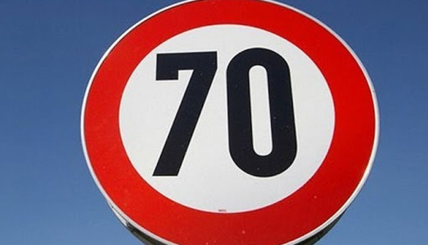 Скорость на эстакадах Южного моста в Риге снова 70 км в час