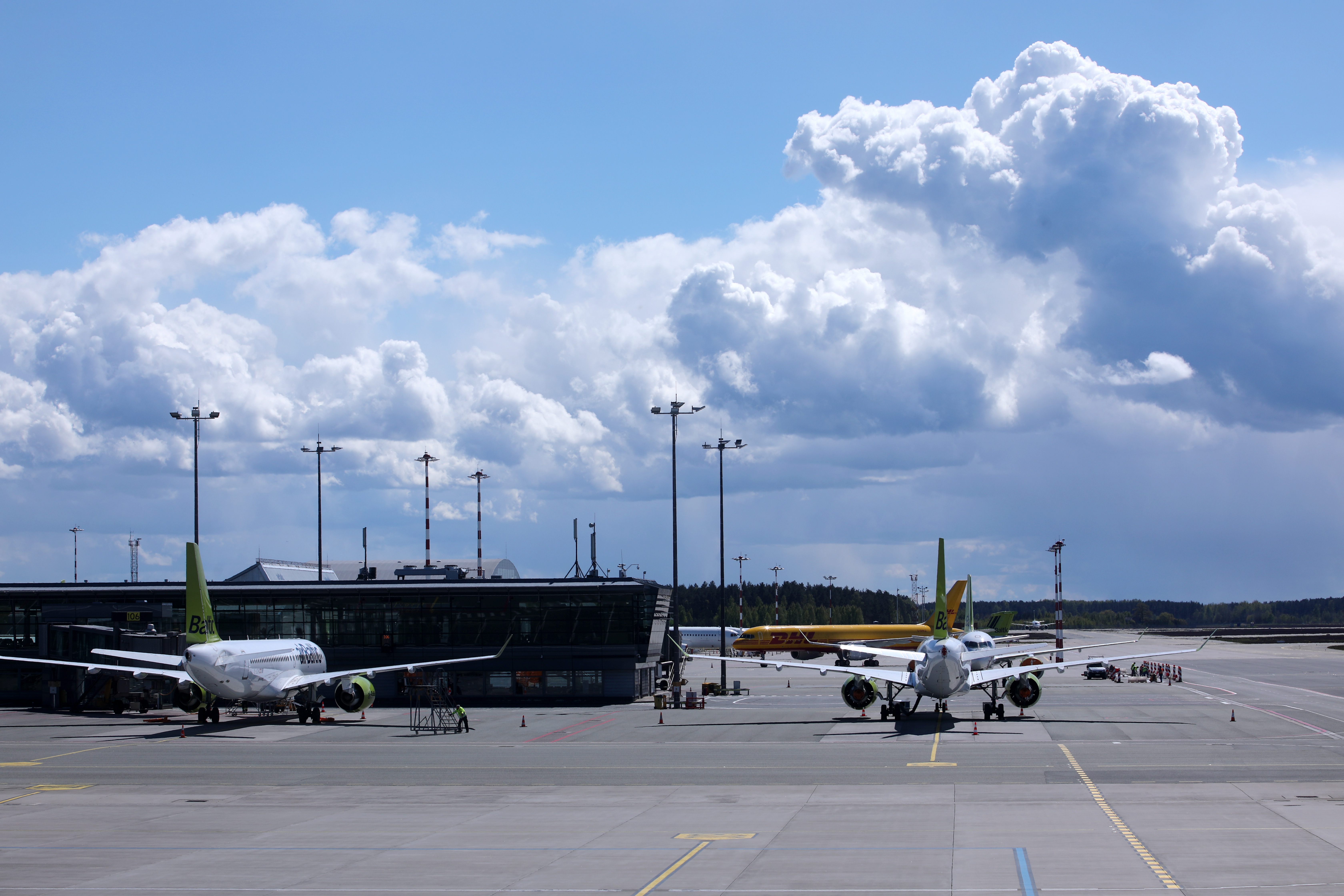 "airBaltic" pārvadāto pasažieru skaits martā sarucis par 79% "airBaltic" pārvadāto pasažieru skaits martā sarucis par 79%